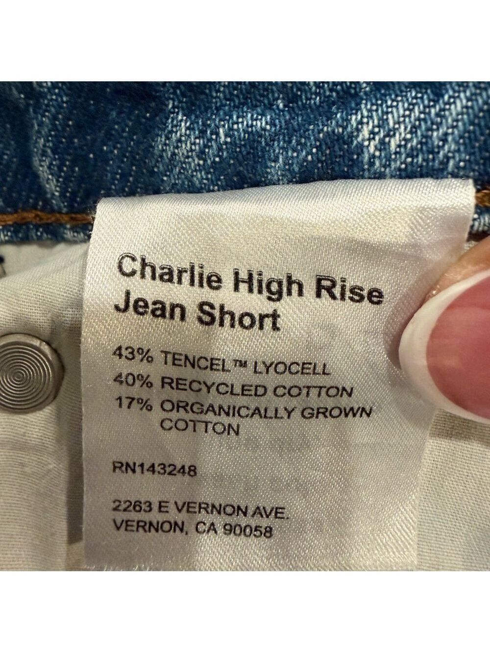 Reformation Charlie High Rise Jean Shorts 26 Frayed Hem Sustainable Denim - Picture 3 of 8